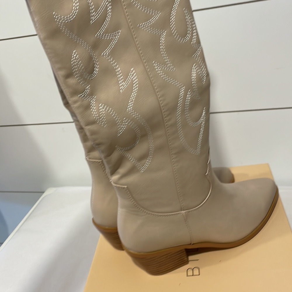 Urson Cowboy Boots Light Taupe - Picture 8 of 11
